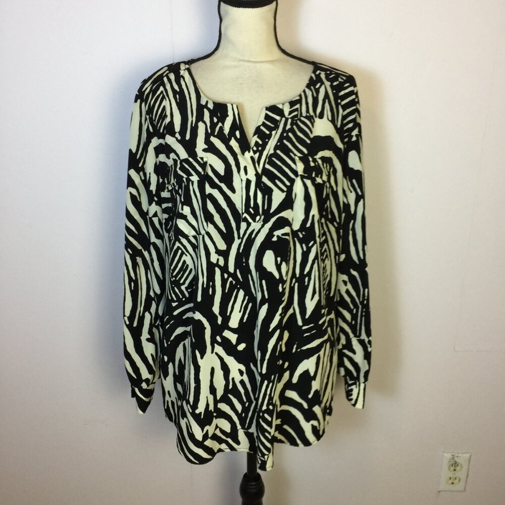 Style & Co Blouse Shirt Top Size L Womans Black Ivory Printed Long Sleeve V-neck